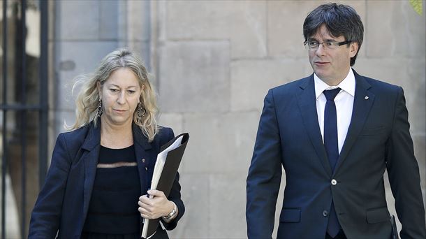 Neus Munte eta Carles Puigdemont. Artxiboko argazkia: EFE