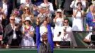 Nadal alza el trofeo de campeón de Roland Garros por décima vez