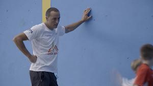 'Umeak entrenatzen jarraituko dut eta proposamenak entzuteko prest nago'