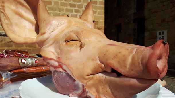 "Matamos el cerdo, como siempre, para consumo de la familia"