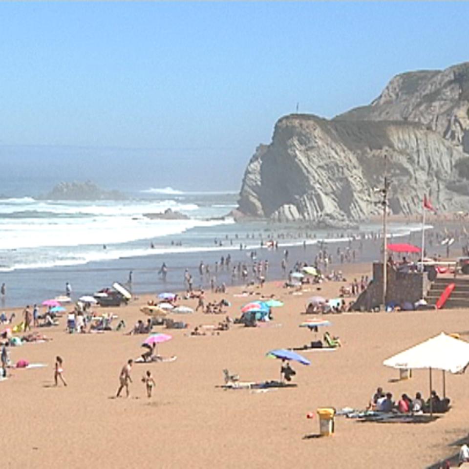 Bañarse en una playa con bandera roja puede ser sancionable