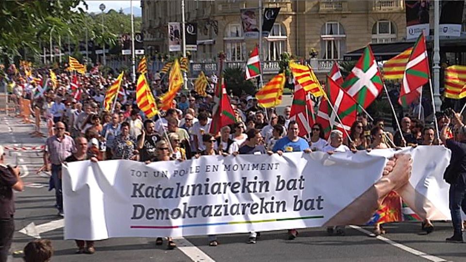 Manifestación a favor del proceso catalán en San Sebastián. Foto: EH Bildu