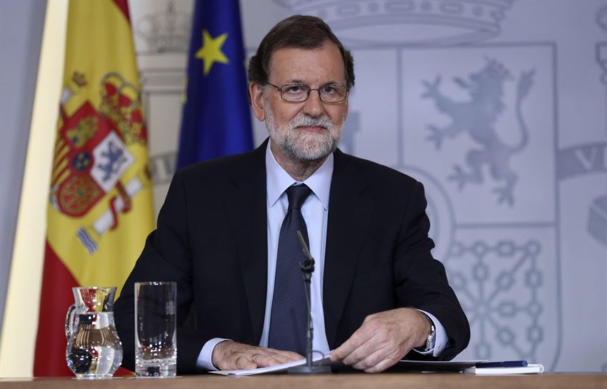 Parlamentuaren ebazpenen aurkako epaia betetzeko eskatu du Rajoyk