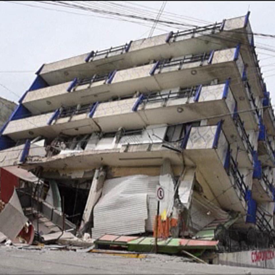 El terremoto de magnitud 8,2 ha dejado graves desperfectos. Foto: EFE