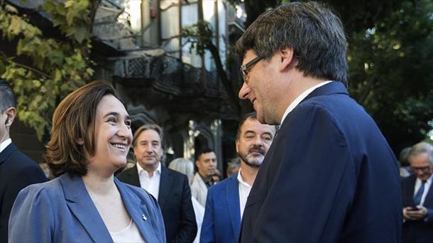 Colau y Puigdemont. Foto: Efe