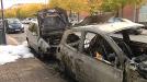 Dos incendios intencionados calcinan tres coches y un contenedor en Vitoria
