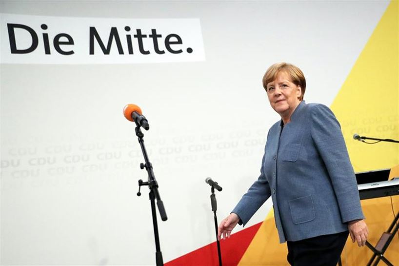Merkelek irabazi ditu hauteskundeak, baina 8 puntu baino gehiago galduta