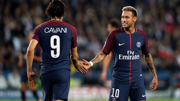 Cavani y Neymar, atacantes del Paris Saint Germain. Foto: EFE