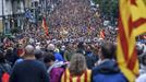 Miles de personas marchan en Bilbao en apoyo al referéndum de Cataluña