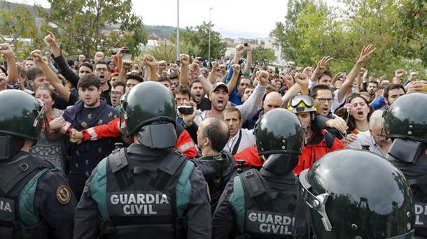 Varios efectivos de la Guardia Civil se desplazaron a Cataluña por el 1-O. Foto de archivo: EFE