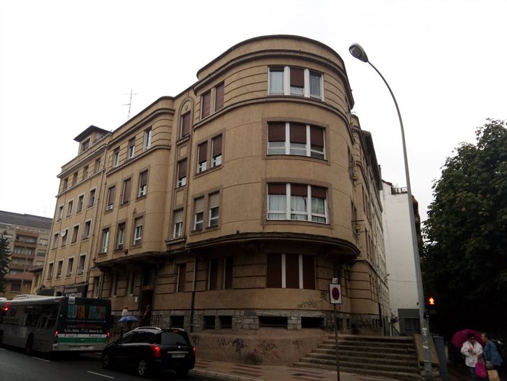 Avda Santiago, edificio modernista, 03.10.2017