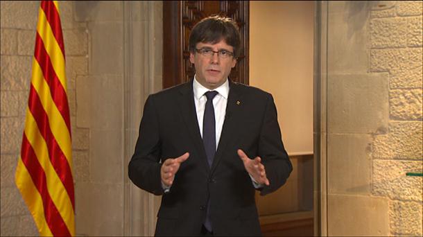 Urriaren 10ean Puigdemonten agerraldia Parlamentan 