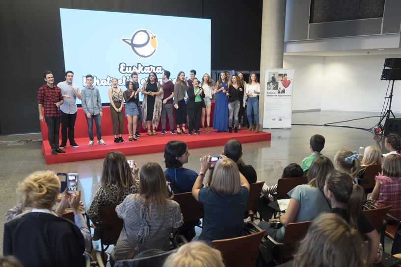 'Go!azen' telesailaren aurreestreinaldia, 'Izan EiTB'n. (Argazkia: EiTB)