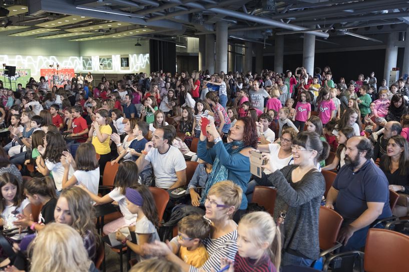 'Go!azen' telesailaren aurreestreinaldia, 'Izan EiTB'n. (Argazkia: EiTB)