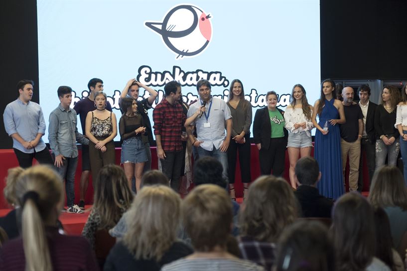 'Go!azen' telesailaren aurreestreinaldia, 'Izan EiTB'n. (Argazkia: EiTB)