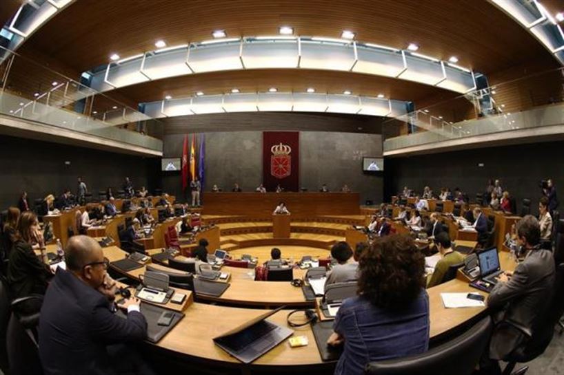 Pleno del Parlamento de Navarra. Foto de archivo: EFE