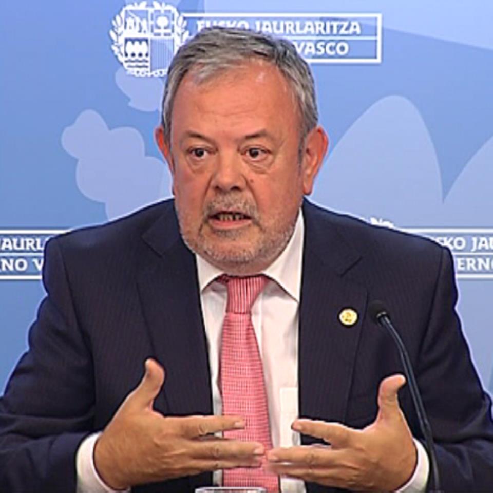 Captura de pantalla del consejero de Hacienda y Economía, Pedro Azpiazu. Imagen: EiTB