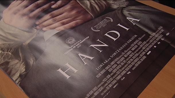 Cartel anunciador de 'Handia'. Foto: EiTB