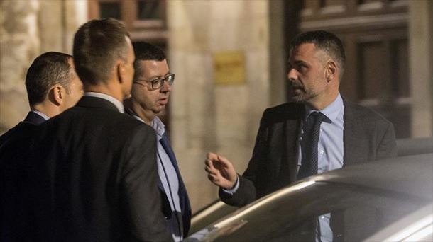 El conseller de Empresa, Santi Vila, a la salida de la reunión. Foto: EFE