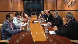 EAJk eta Elkarrekin Podemosek autogobernuaz hitz egin dute