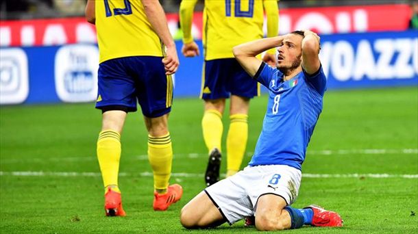 El jugador italiano Alessandro Florenzi se lamenta de una ocasiónfallada. Foto: EFE
