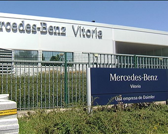 Fachada la planta de Mercedes en Vitoria. Foto: eitb.eus.
