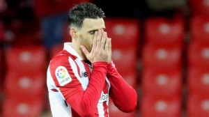 Aduriz es duda para el partido contra el Villarreal