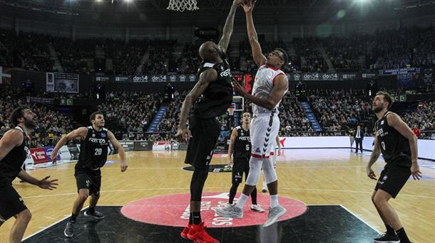 Bilbao Basketek galdu egin zuen igandean etxean San Pablo Burgosen kontra. EFE
