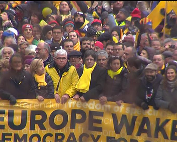 Bruselako Cinquantenaire parketik abiatu da manifestazioa. EFE