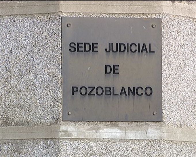 Orden de alejamiento para los miembros de 'La Manada' investigados en Pozoblanco