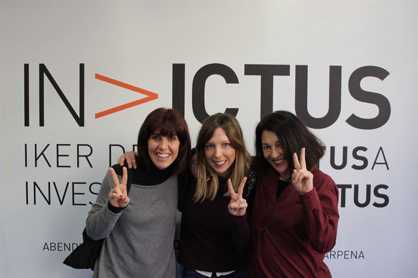 Ainhoa Aierbe, Leire Ruiz y Teresa Calo.