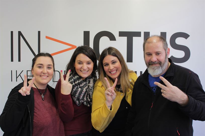 Ane, Alaitz, Ainhoa e Iker (EiTB). 