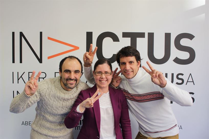 Mikel Población, Olga Rodríguez y Eneko Van Horenbeke. 