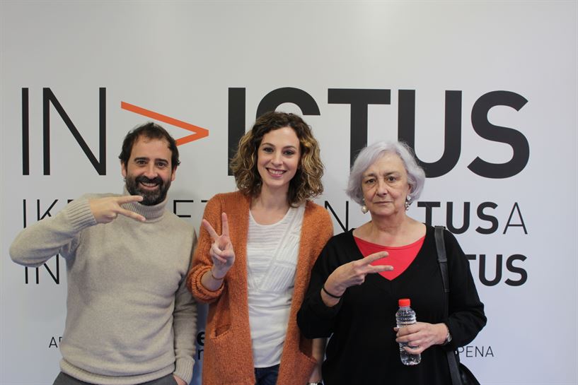 Iñigo Aranburu, June Ansoleaga y Arantxa Urretabizkaia.