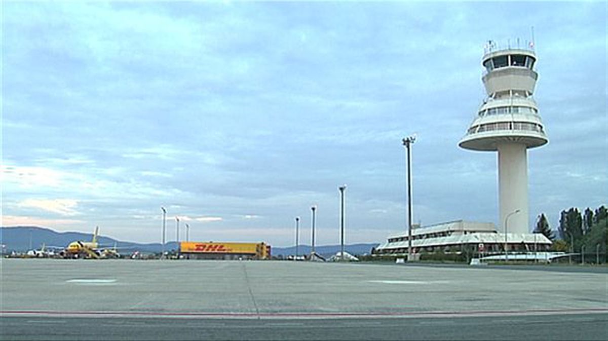 Imagen de archivo del aeropuerto de Foronda extraída de un vídeo de ETB