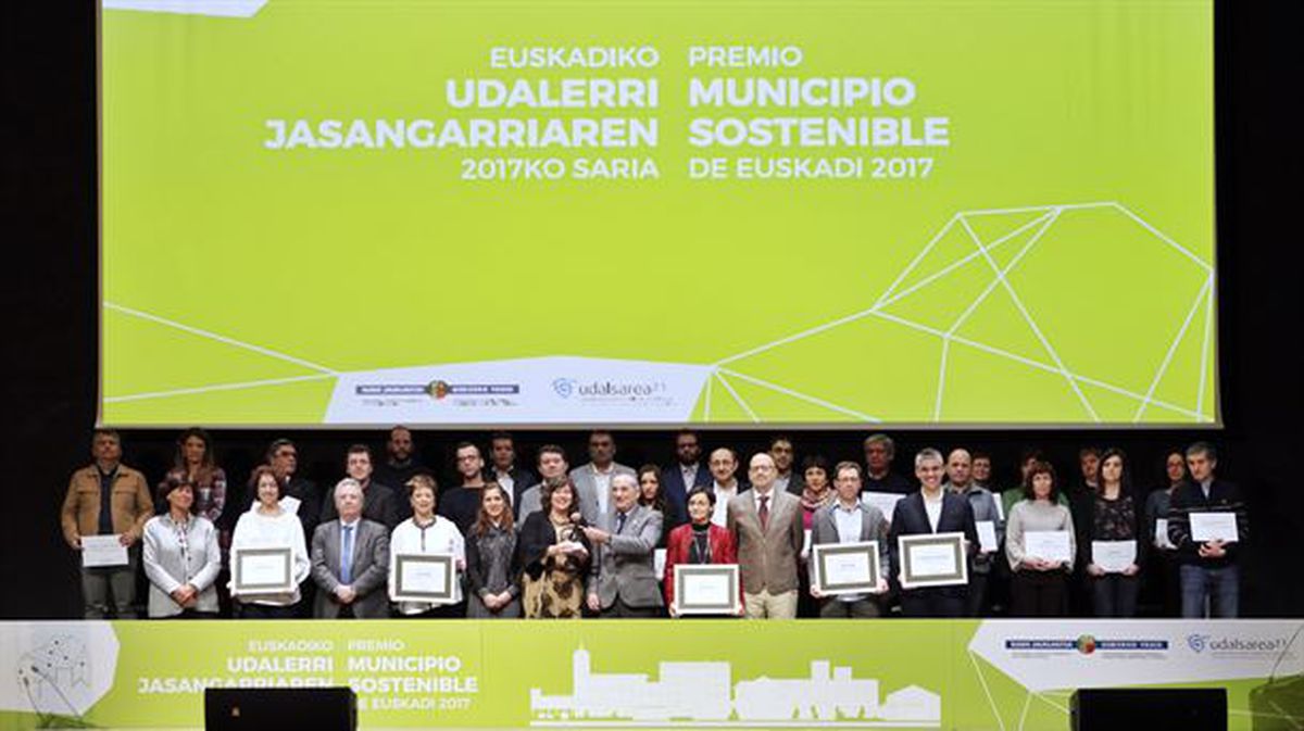 Acto de entrega del Premio Municipio Sostenible de Euskadi 2017. Foto: Gobierno Vasco 