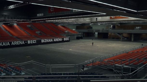Bizkaia Arena pabiloia hutsik.

