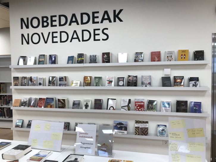 apertura de la biblioteca del CC Zabalgana,05.02.2081