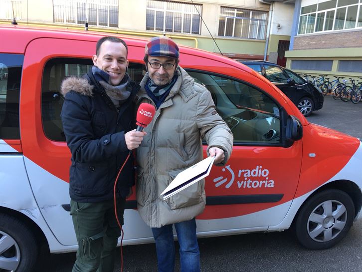Con Pedro Tellería, presentación de 'La escuela que no cesa' (historia de Egibide/Hesús Obrero)