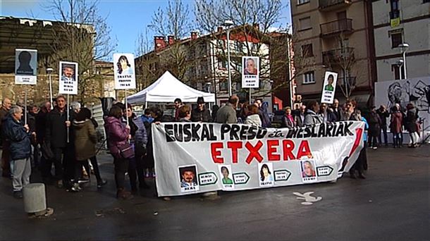 Imagen del acto de Kalera kalera, hoy en Irun. Foto: EiTB