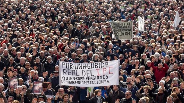 Pentsiodunen manifestazio bat Bilbon. EFE