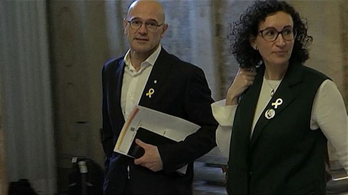 Torrent, Costa y Muro, en el Parlament. Foto: EFE. 