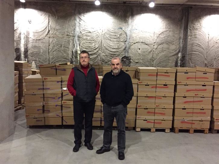 Borja Aguinagalde, Artxibo Historikoaren zuzendaria, eta Mikel Aizpuru, Jaurlaritzaren Ondare zuzendaria