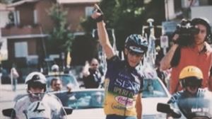 Nibali marrazoa, haginkadak emateko prest