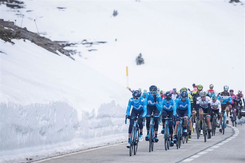 Tropela Creueta mendatean. EFE