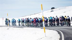 Tropela Creueta mendatean. EFE