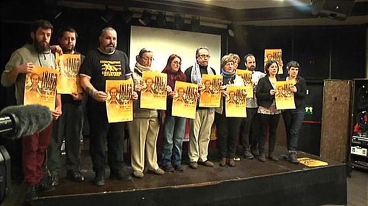 Captura de pantalla de conferencia de prensa de la familia y amigos de Iñigo Cabacas. Imagen: EiTB