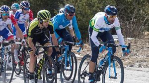 Alejandro Valverde eta Simon Yates. Argazkia: EFE