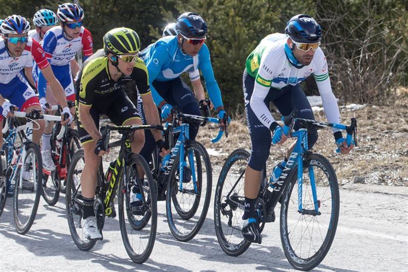 Alejandro Valverde eta Simon Yates. Argazkia: EFE