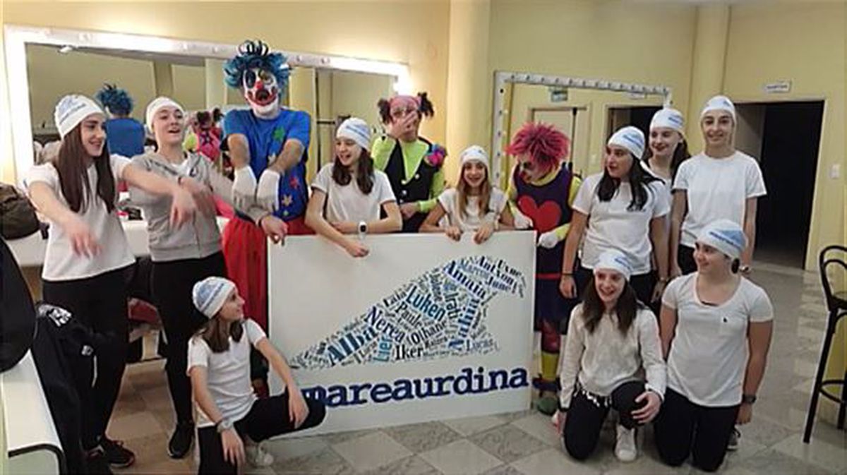 'Marea Urdina', una ola de apoyos hacia el autismo